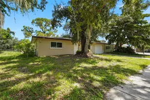 4923 Brookmeade Dr, Sarasota, FL 34232 - Photo 25