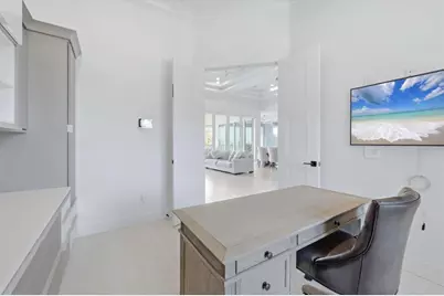 387 S Shore Drive, Sarasota, FL 34234 - Photo 39