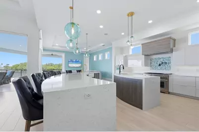 387 S Shore Drive, Sarasota, FL 34234 - Photo 11