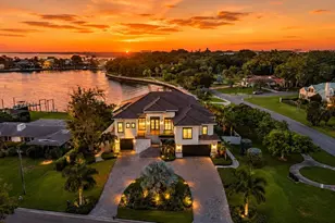 387 S Shore Dr, Sarasota, FL 34234 - Photo 83