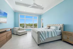 387 S Shore Dr, Sarasota, FL 34234 - Photo 29