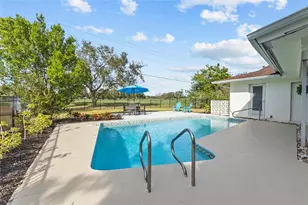 433 Whitfield Ave, Sarasota, FL 34243 - Photo 37