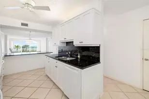 19 Whispering Sands Dr, Sarasota, FL 34242 - Photo 9
