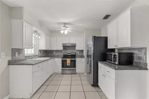 415 49th St W, Palmetto, FL 34221 - Photo 11