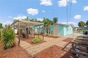 415 49th St W, Palmetto, FL 34221 - Photo 29