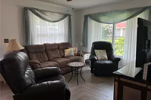 1359 Glendale Cir W, Sarasota, FL 34232 - Photo 9
