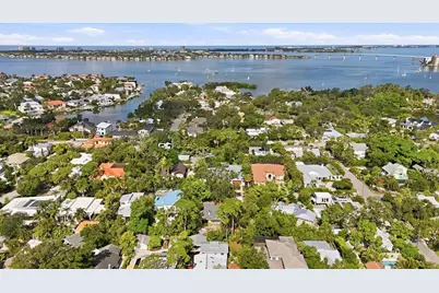 1041 Citrus Avenue, Sarasota, FL 34236 - Photo 23