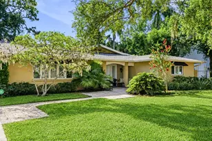 1041 Citrus Ave, Sarasota, FL 34236 - Photo 3