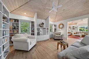 677 Lands End Dr, Longboat Key, FL 34228 - Photo 15
