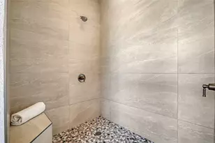 560 Chipping Ln, Longboat Key, FL 34228 - Photo 19