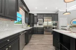 560 Chipping Ln, Longboat Key, FL 34228 - Photo 9