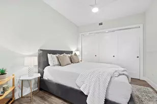 1709 N Tamiami Trl, Sarasota, FL 34234 - Photo 25