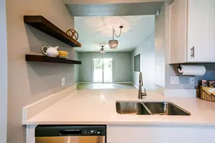 6130 Fairmont Ln, Palmetto, FL 34221 - Photo 7
