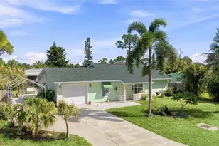 1220 Falcon Rd, Venice, FL 34293 - Photo 3