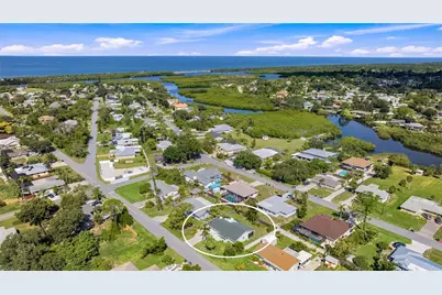 1220 Falcon Road, Venice, FL 34293 - Photo 37