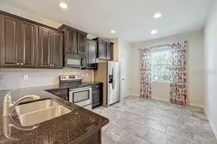 6428 Boxgrove Dr, Sarasota, FL 34240 - Photo 11