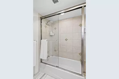 225 Sands Point Road #6103, Longboat Key, FL 34228 - Photo 13
