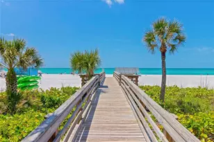 225 Sands Point Rd, Longboat Key, FL 34228 - Photo 23