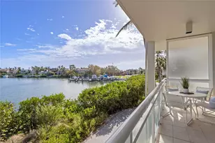 225 Sands Point Rd, Longboat Key, FL 34228 - Photo 15