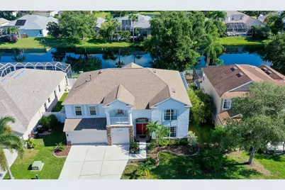 4410 67th Avenue Circle E, Sarasota, FL 34243 - Photo 3