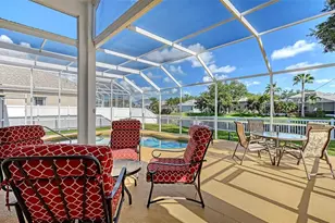 4410 67th Ave Cir E, Sarasota, FL 34243 - Photo 7