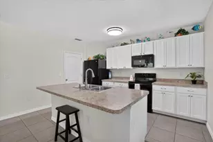 5288 11th St E, Bradenton, FL 34203 - Photo 13