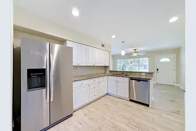2212 Vinson Avenue, Sarasota, FL 34232 - Photo 23