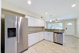 2212 Vinson Ave, Sarasota, FL 34232 - Photo 23