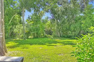 2212 Vinson Ave, Sarasota, FL 34232 - Photo 33