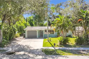 2212 Vinson Ave, Sarasota, FL 34232 - Photo 3