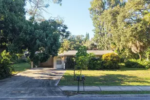 260 Shamrock Dr, Venice, FL 34293 - Photo 3