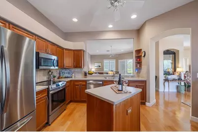 7213 Southgate Court, Sarasota, FL 34243 - Photo 17