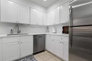 6246 Draw Ln, Sarasota, FL 34238 - Photo 9