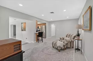 48 Dade Ave, Sarasota, FL 34232 - Photo 9
