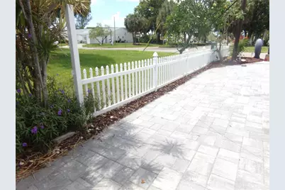 9312 Kingston Road, Bradenton, FL 34210 - Photo 11