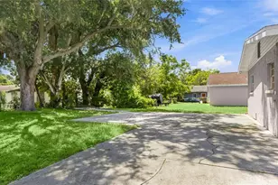 1598 29th St, Sarasota, FL 34234 - Photo 17