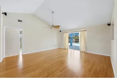 5015 86th Street Court W, Bradenton, FL 34210 - Photo 15