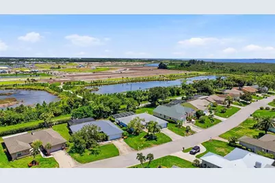5015 86th Street Court W, Bradenton, FL 34210 - Photo 37