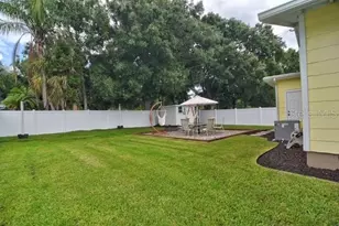 318 34th St W, Bradenton, FL 34205 - Photo 31