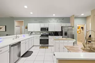6252 Donnington Ct, Sarasota, FL 34238 - Photo 11