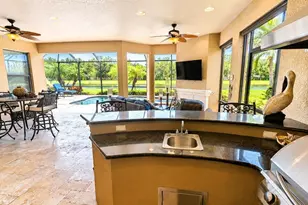 2519 Vaccaro Dr, Sarasota, FL 34231 - Photo 31