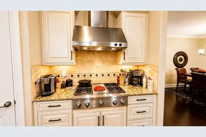 2519 Vaccaro Drive, Sarasota, FL 34231 - Photo 7
