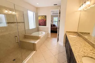 2519 Vaccaro Dr, Sarasota, FL 34231 - Photo 17