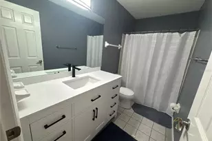 1774 Mova St, Sarasota, FL 34231 - Photo 9