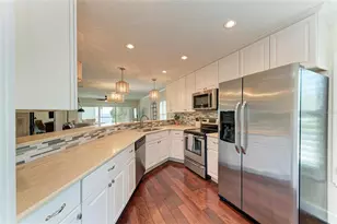 5320 Gulf of Mexico Dr, Longboat Key, FL 34228 - Photo 15