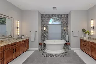 444 Tremingham Way, Venice, FL 34293 - Photo 47
