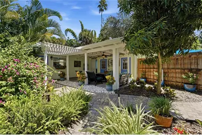 3424 Old Oak Drive, Sarasota, FL 34239 - Photo 1