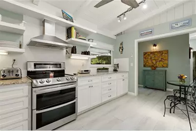 3424 Old Oak Drive, Sarasota, FL 34239 - Photo 11