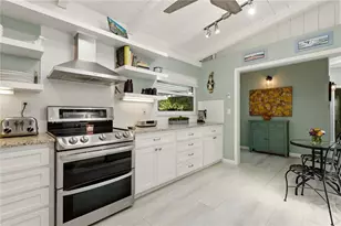 3424 Old Oak Dr, Sarasota, FL 34239 - Photo 11