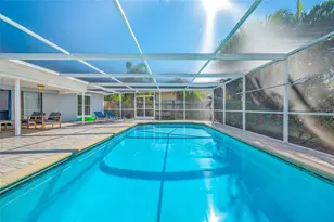 1862 Del Robles Dr, Clearwater, FL 33764 - Photo 37